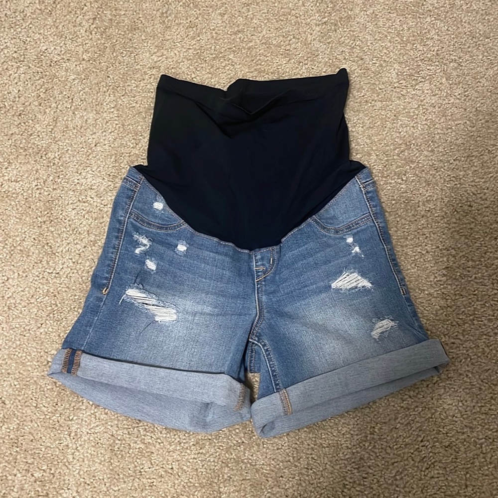 Maternity shorts. Gently worn. Size 29